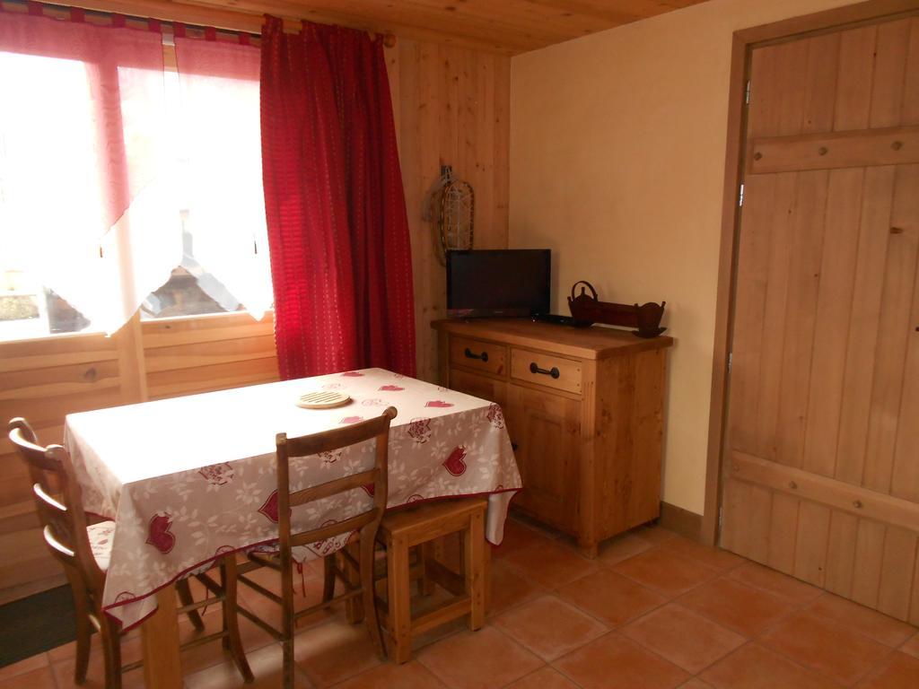 Appartement Les 4 Monts 메게브 객실 사진